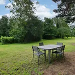 Grande Jardin Et Piscine Chauffee, 10 Pers