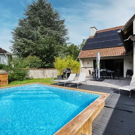 Grande Jardin Et Piscine Chauffee, 10 Pers * Furdenheim