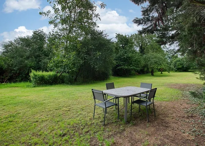 Grande Jardin Et Piscine Chauffee, 10 Pers