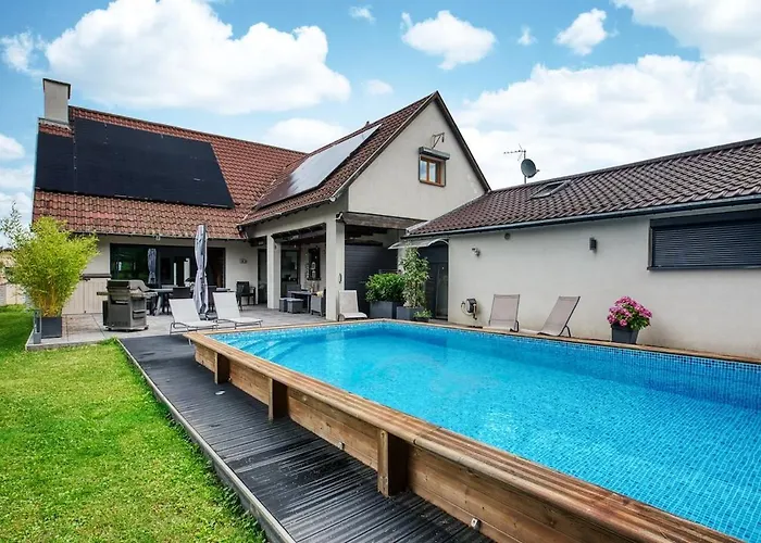 Feriehus Grande Jardin Et Piscine Chauffee, 10 Pers Furdenheim