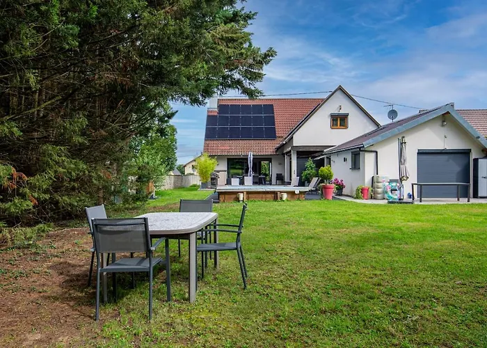 Grande Jardin Et Piscine Chauffee, 10 Pers * Furdenheim