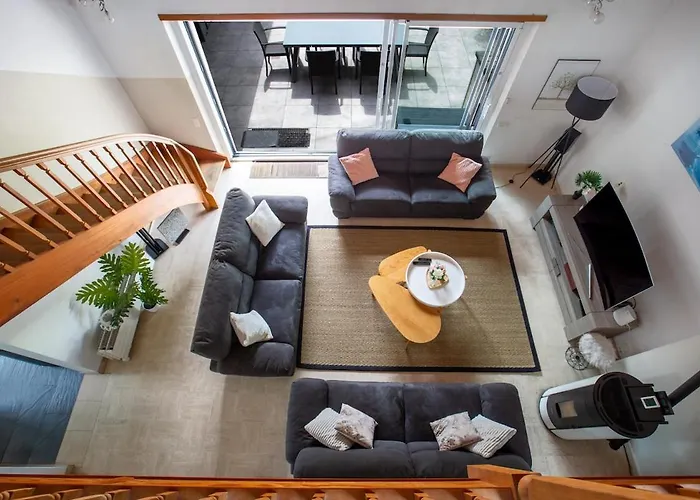 Feriehus Grande Jardin Et Piscine Chauffee, 10 Pers *